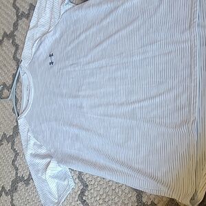 Mens under armor size M tech tee